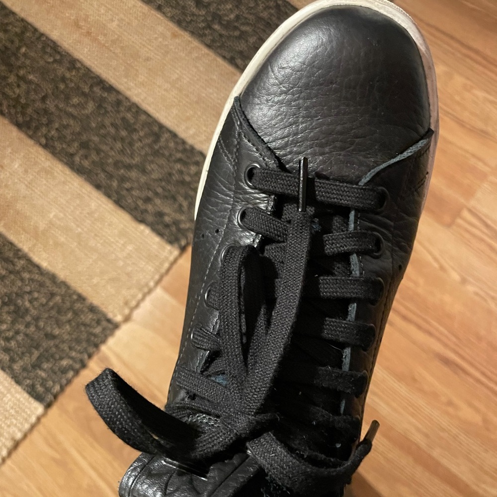 Adidas Superstar Sam Smith- size US 7 Men- 9 W